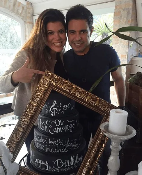 Zezé com bolo cenográfico Jéssica Vitor